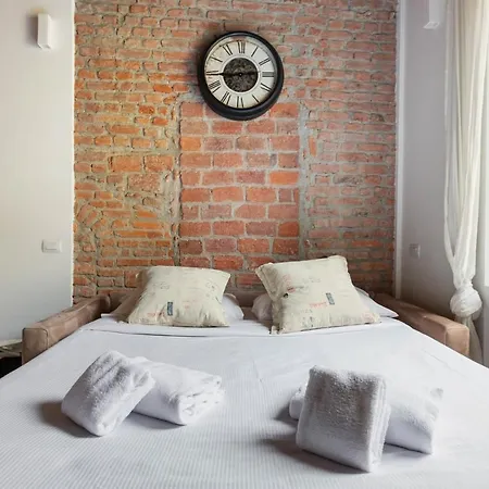 Loreto Rustic Studio Апартаменты *